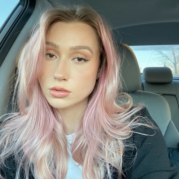 Meet your Posher, Emma - Picture 1 of 1